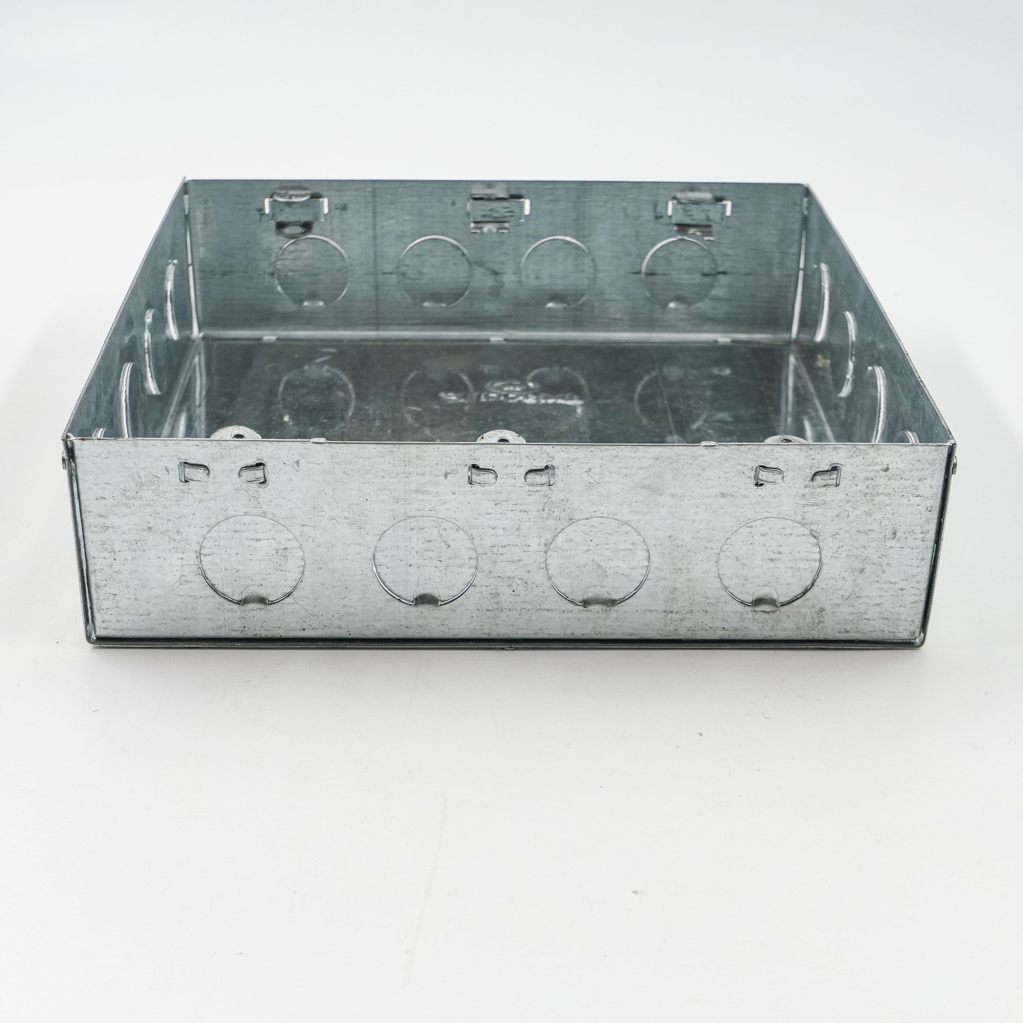 JRB Suppreme - 18 Module Metal Box